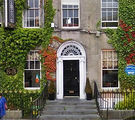 Finnegans And Vandrarhem Tralee